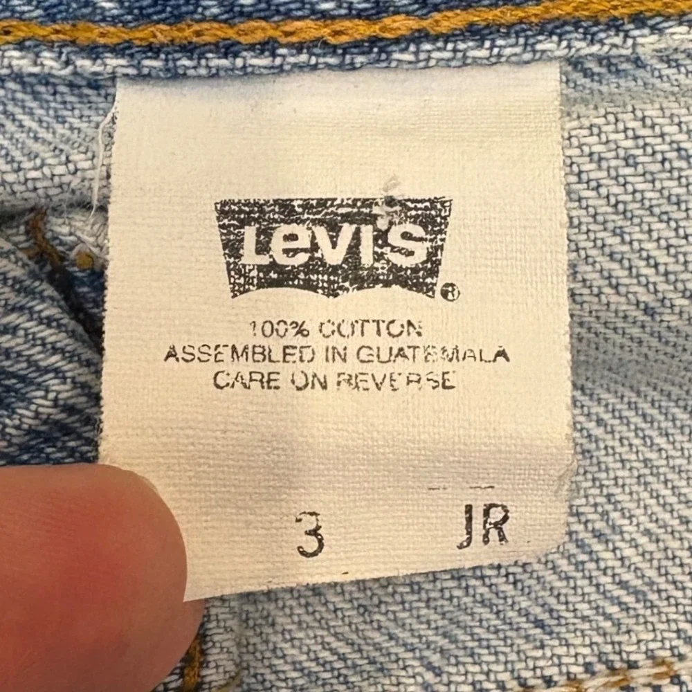 Levis excellent used